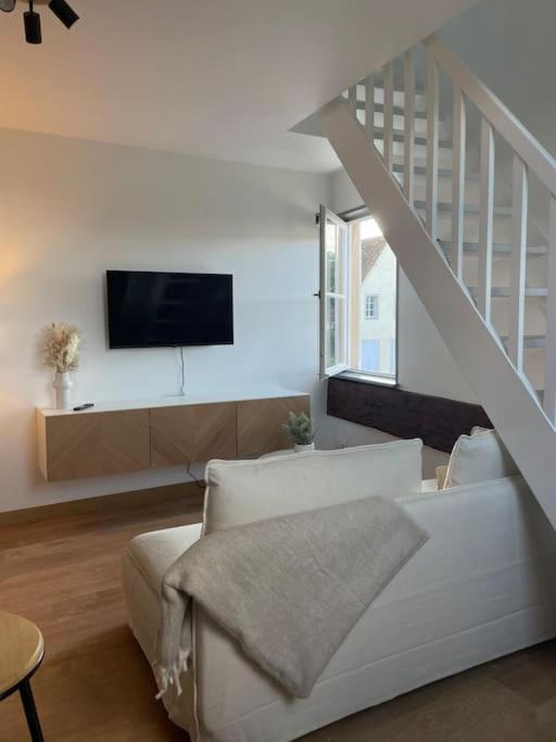 Duplex Bord De L'Eure - Parking Inclus - Jolie Vue Sur La Cathedrale Apartment Шартър Екстериор снимка