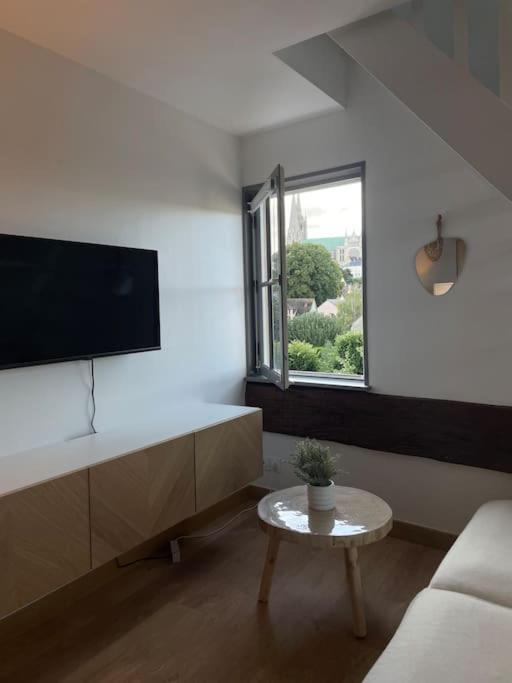 Duplex Bord De L'Eure - Parking Inclus - Jolie Vue Sur La Cathedrale Apartment Шартър Екстериор снимка