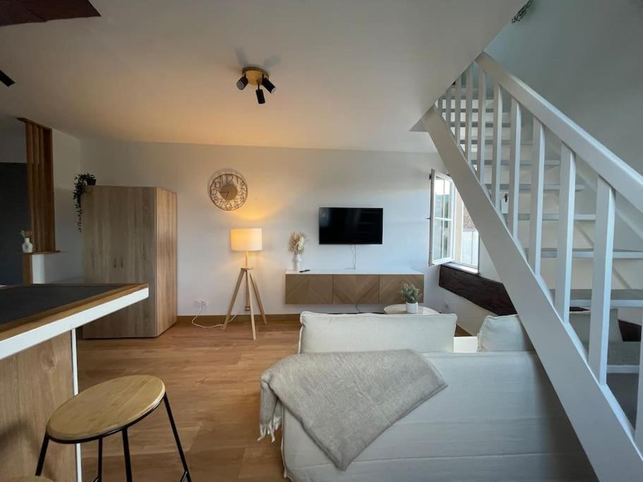 Duplex Bord De L'Eure - Parking Inclus - Jolie Vue Sur La Cathedrale Apartment Шартър Екстериор снимка