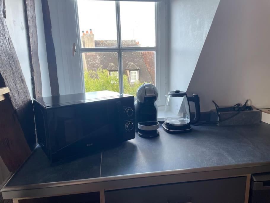 Duplex Bord De L'Eure - Parking Inclus - Jolie Vue Sur La Cathedrale Apartment Шартър Екстериор снимка