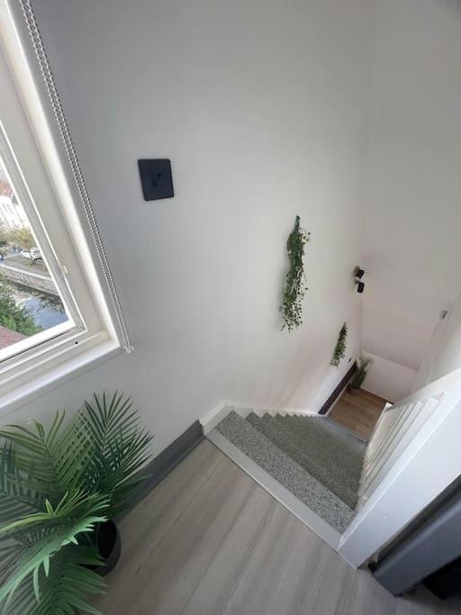 Duplex Bord De L'Eure - Parking Inclus - Jolie Vue Sur La Cathedrale Apartment Шартър Екстериор снимка