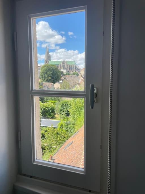 Duplex Bord De L'Eure - Parking Inclus - Jolie Vue Sur La Cathedrale Apartment Шартър Екстериор снимка